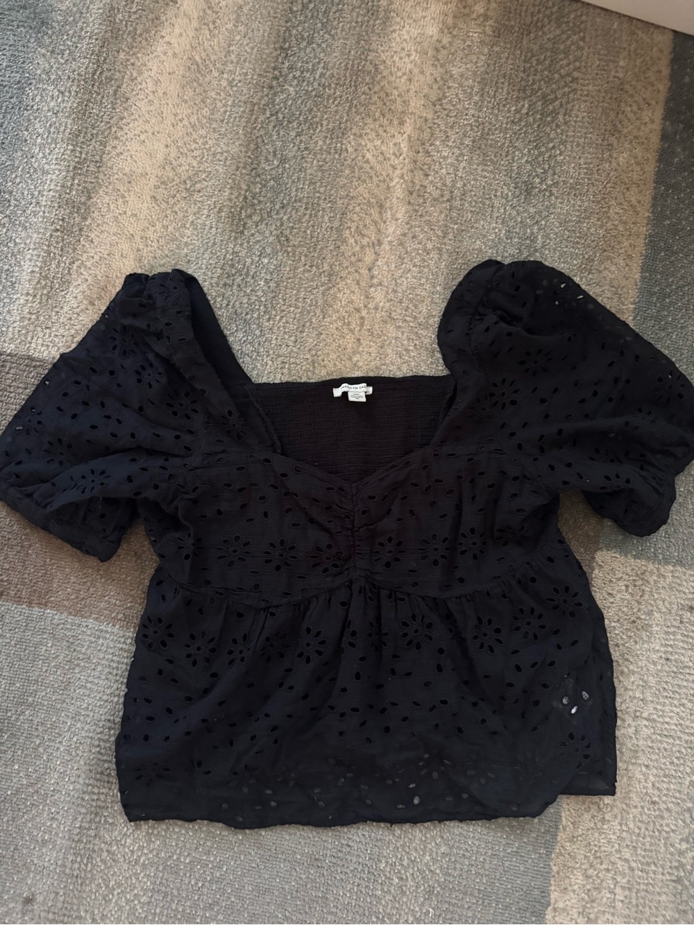 American Eagle Outfitters Black Eyelet Puff-Sleeve Top